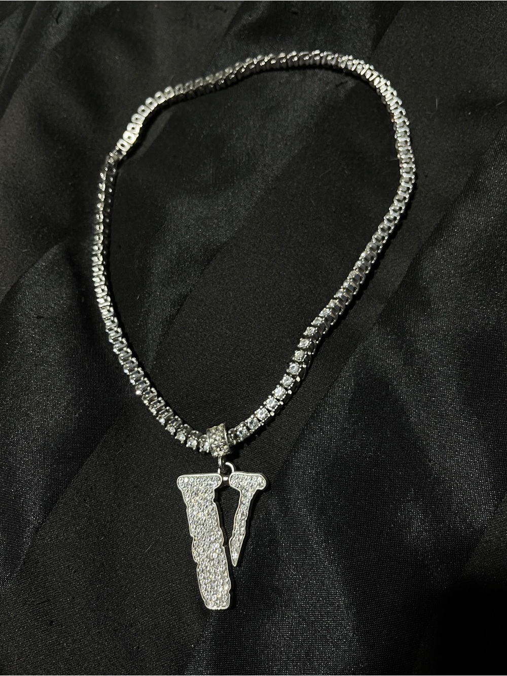 VLONE Iced Out Pendant Chain